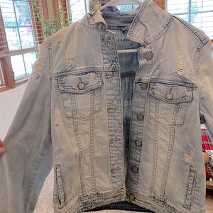 Aéropostale ripped jean jacket